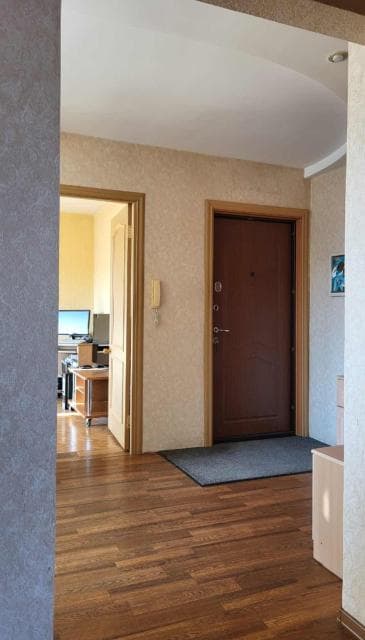 4 комн., 73 м², КПД, Центр - район пл. Орджоникидзе 9