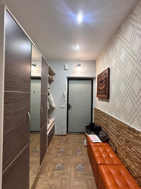 2 комн., 60 м², Инд. планировка, Студгородок 7
