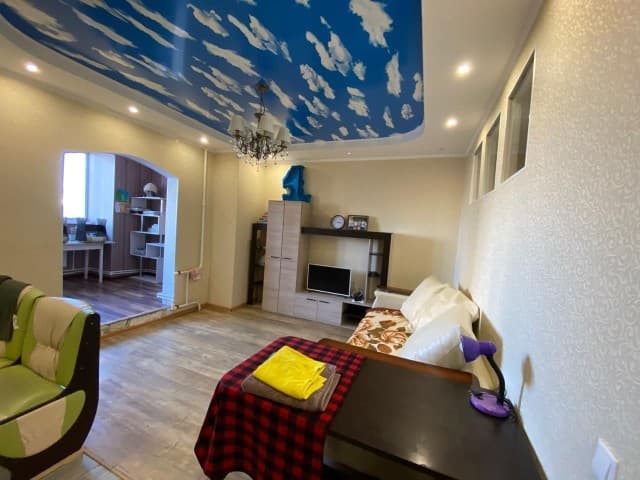 2 комн., 44 м², Монолитно-каркасный, Крестьянский рынок, стадион "Туймаада" 2