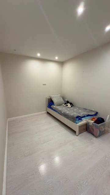 3 комн., 87 м², Монолитно-каркасный, Центр - район пл. Комсомольская 4