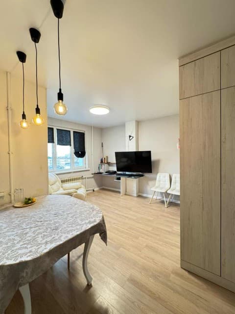 2 комн., 52 м², Монолитно-каркасный, Крытый рынок 6