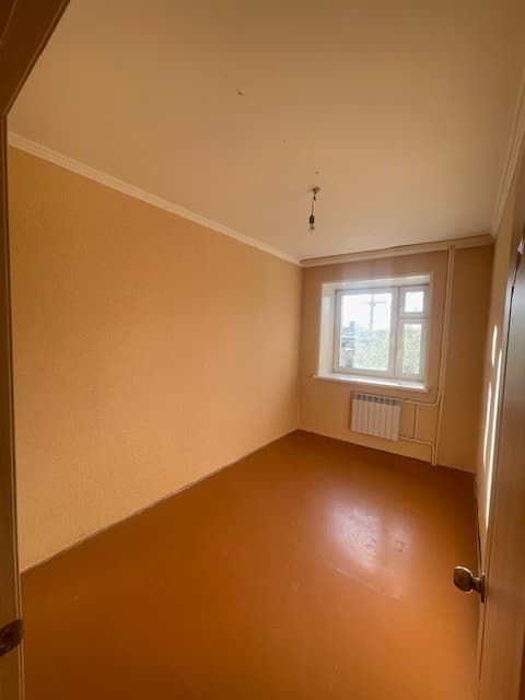 3 комн., 75 м², Блочный, Сайсары