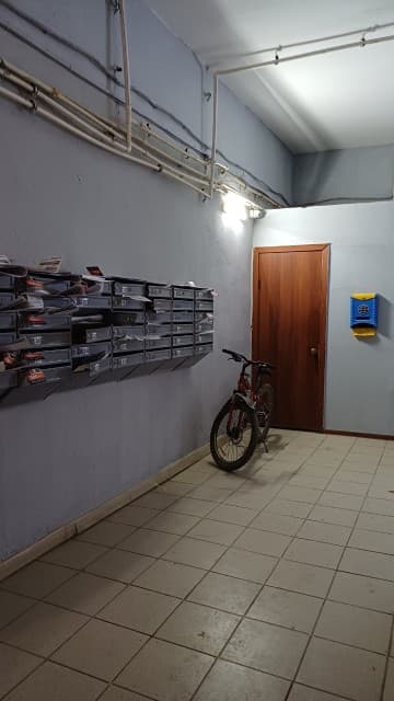 2 комн., 82 м², Инд. планировка, Кинотеатр Лена 17