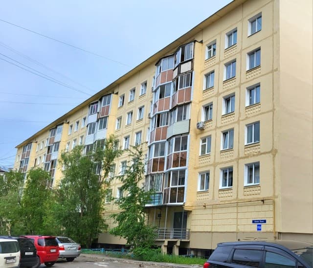 4 комн., 73 м², КПД, Центр - район пл. Орджоникидзе 10