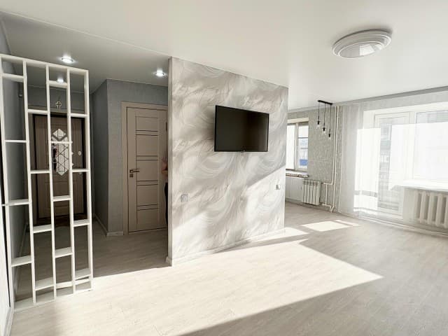2 комн., 44 м², Блочный, Жатай 2