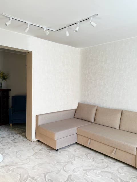 2 комн., 46 м², Блочный, Дом быта 7