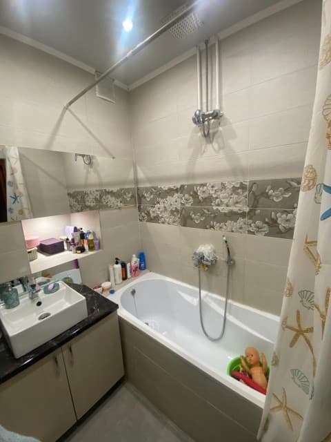 2 комн., 60 м², Каркасно-щитовой, 16 квартал 7