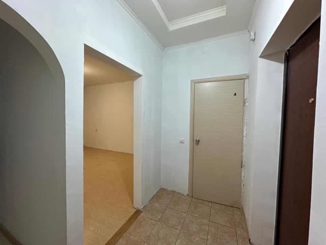1 комн., 36 м², Блочный, Другие районы 7