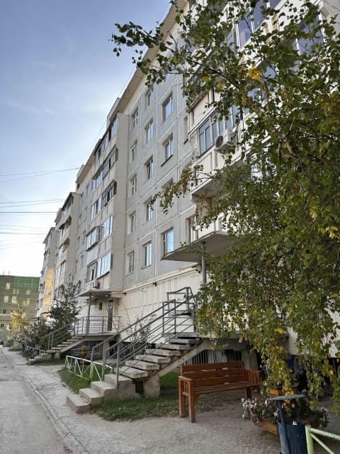 2 комн., 50 м², КПД, ТЦ "Олонхо" 10