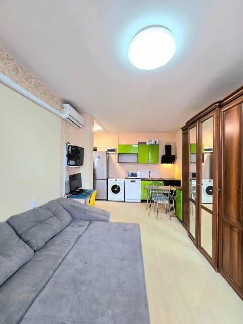 1 комн., 40 м², Монолитно-каркасный, Площадь Победы 2