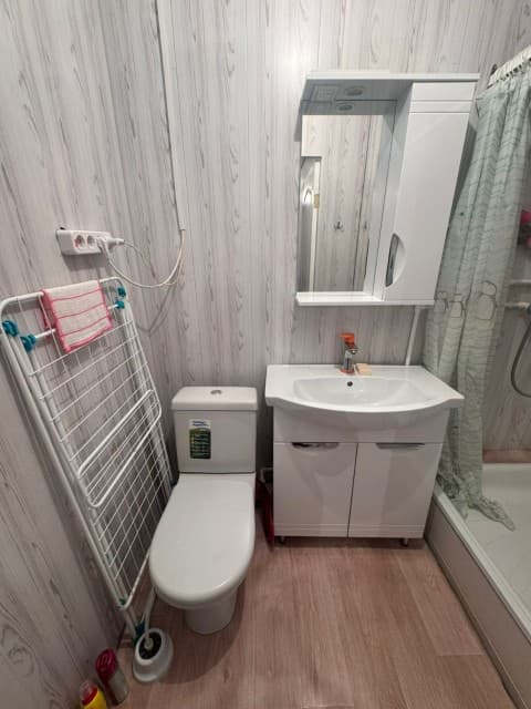 1 комн., 27 м², Дерев. б/у, Улус 5