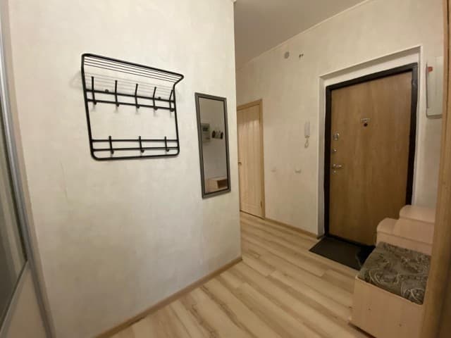 2 комн., 58 м², Инд. планировка, Областная больница, рынок "Манньыаттаах" 10