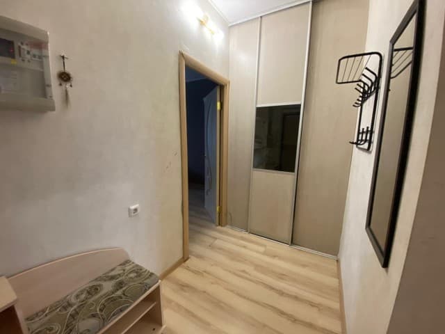 2 комн., 58 м², Инд. планировка, Областная больница, рынок "Манньыаттаах" 8
