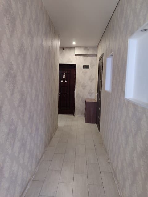 1 комн., 44 м², Инд. планировка, Центр - район пл. Дружбы 5