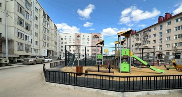 3 комн., Другое, Кинотеатр Лена 2
