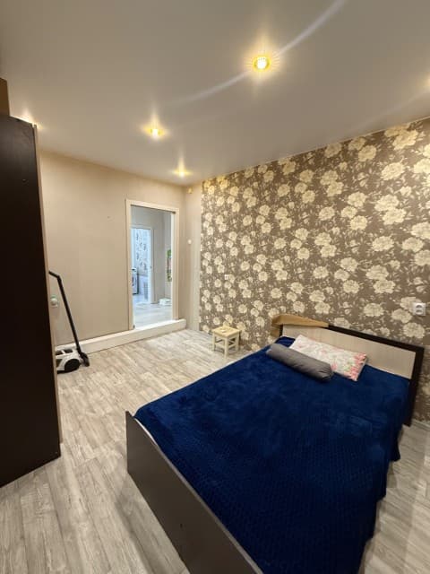 3 комн., 75 м², Блочный, Автодорожная 2