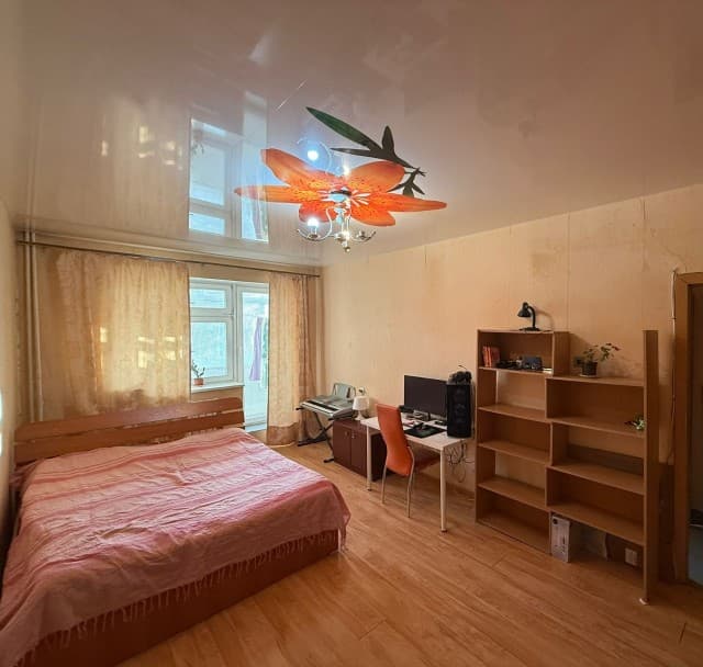 1 комн., 36 м², Инд. планировка, Центр - район пл. Орджоникидзе 6