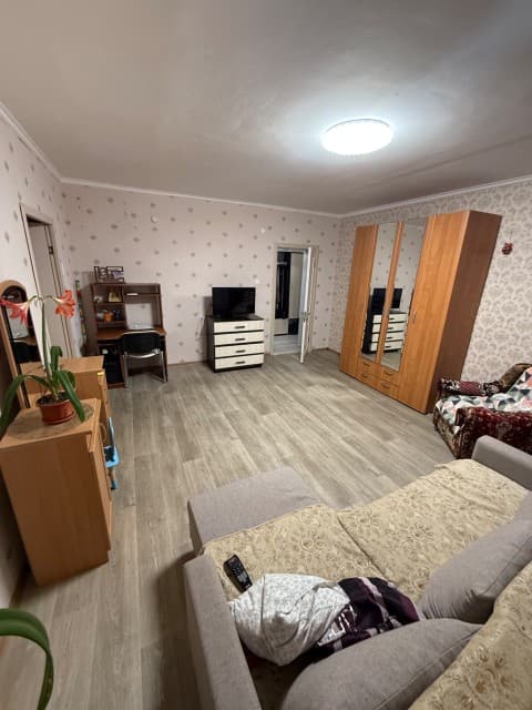 3 комн., 75 м², Блочный, Автодорожная 7