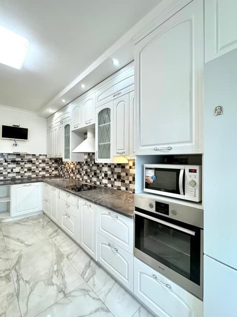 2 комн., 70 м², Монолитно-каркасный, Крытый рынок 6
