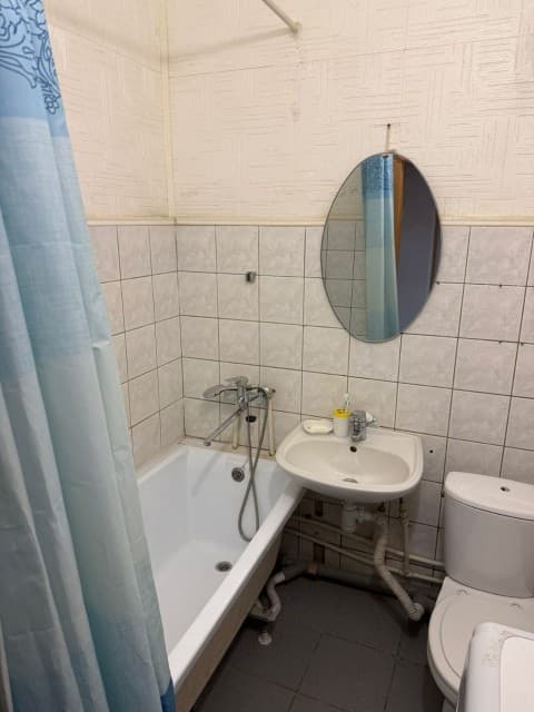 1 комн., 36 м², Инд. планировка, Центр - район пл. Орджоникидзе 2
