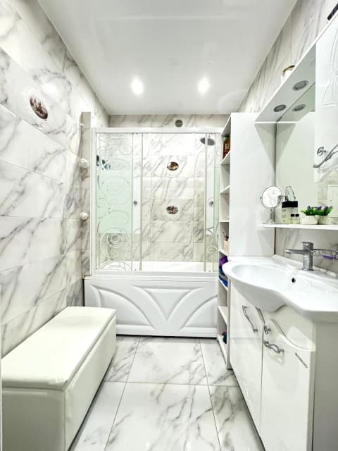 2 комн., 70 м², Монолитно-каркасный, Крытый рынок