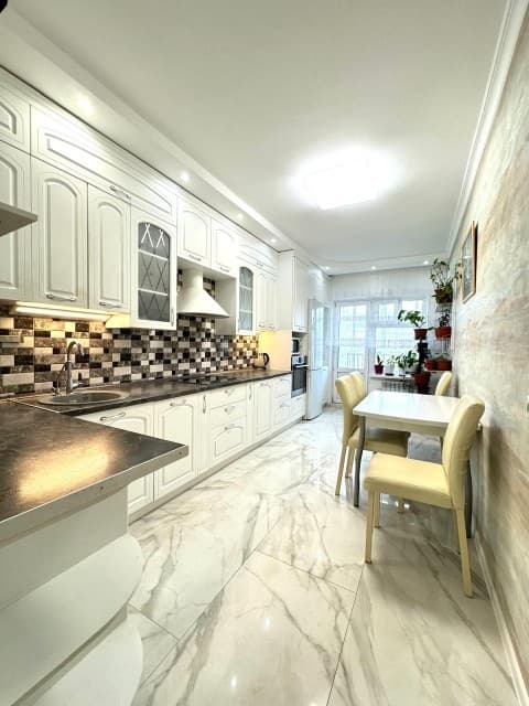 2 комн., 70 м², Монолитно-каркасный, Крытый рынок 5