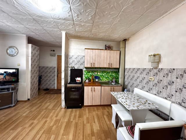 3 комн., 43 м², Дерев. б/у, Вилюйский тракт 5