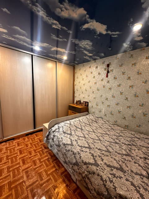 3 комн., Дерев. б/у, Рынок Столичный 14