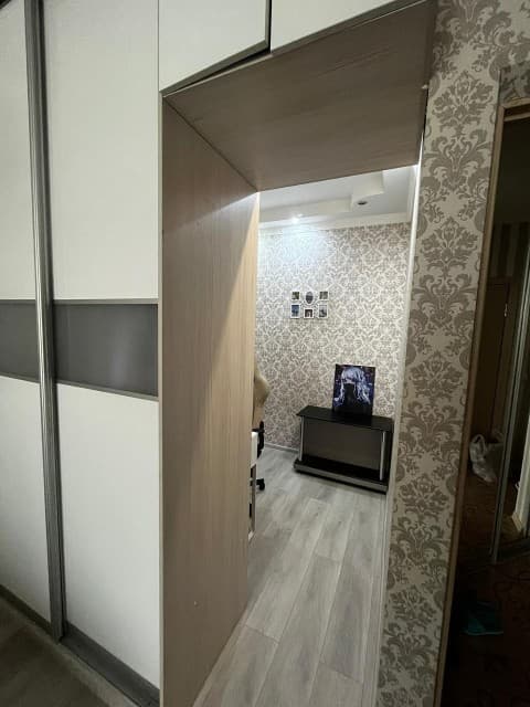 1 комн., 42 м², Инд. планировка, Авторынок 2