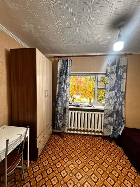 3 комн., Дерев. б/у, Рынок Столичный 6