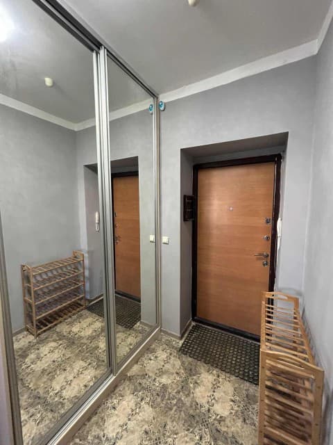1 комн., 42 м², Инд. планировка, Ильинка 5