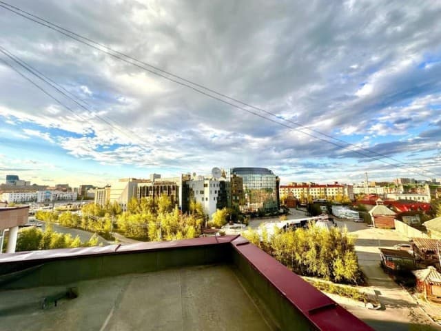 4 комн., 142 м², Монолитно-каркасный, Центр - район пл. Ленина 15
