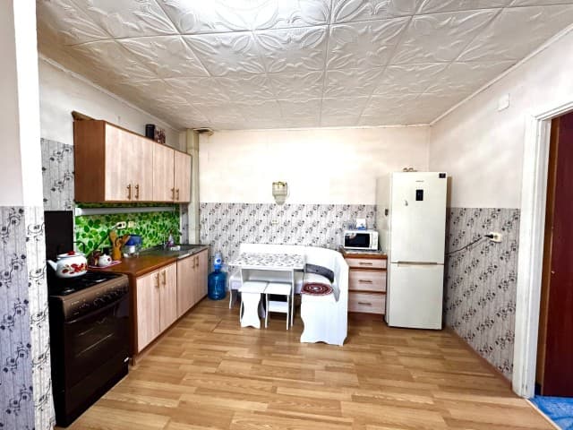 3 комн., 43 м², Дерев. б/у, Вилюйский тракт