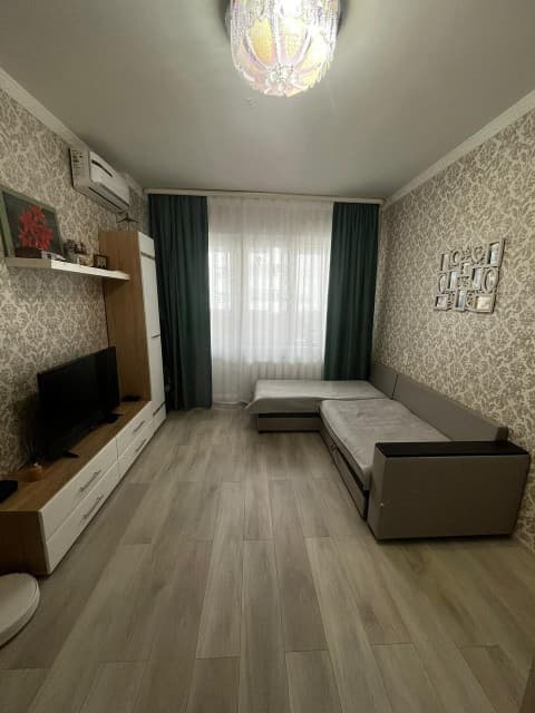 1 комн., 42 м², Инд. планировка, Авторынок 6
