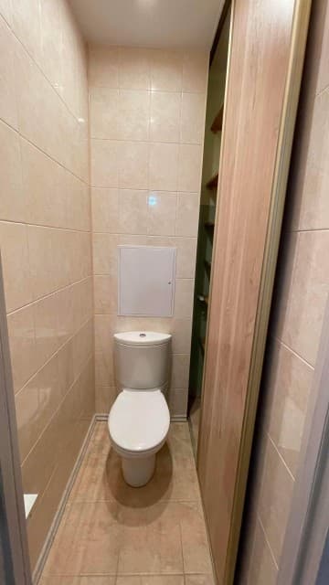 2 комн., 64 м², Монолитно-каркасный, Центр - район пл. Комсомольская 10