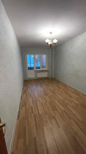 2 комн., 64 м², Монолитно-каркасный, Центр - район пл. Комсомольская 5