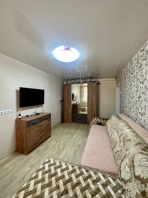 2 комн., 44 м², Блочный, Авиапорт 2