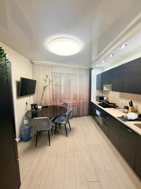 2 комн., 60 м², Инд. планировка, Студгородок 6