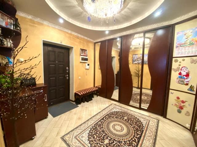 3 комн., 119 м², Инд. планировка, Центр - район пл. Орджоникидзе 4