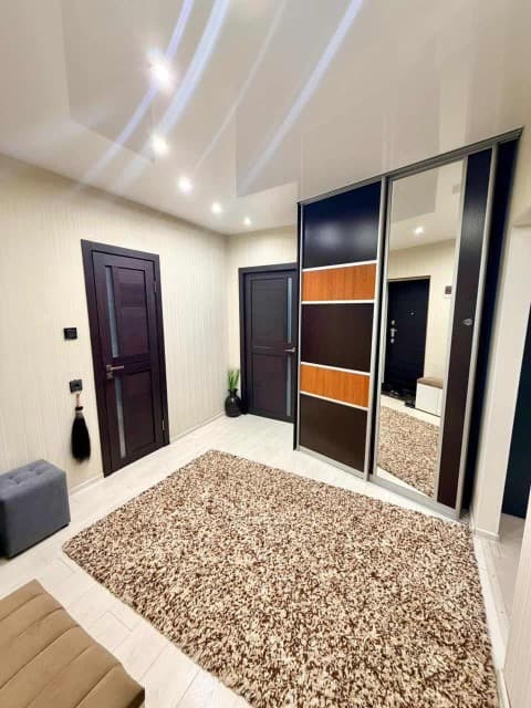 2 комн., 60 м², Инд. планировка, Студгородок 9