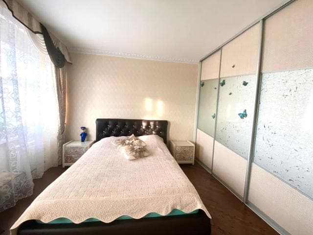 3 комн., 119 м², Инд. планировка, Центр - район пл. Орджоникидзе 6