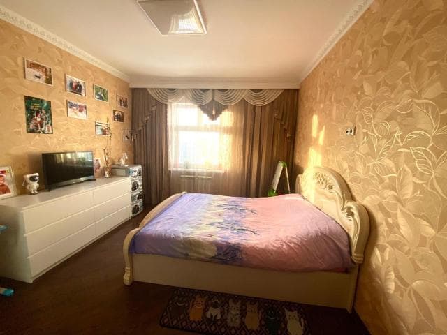 3 комн., 119 м², Инд. планировка, Центр - район пл. Орджоникидзе 8