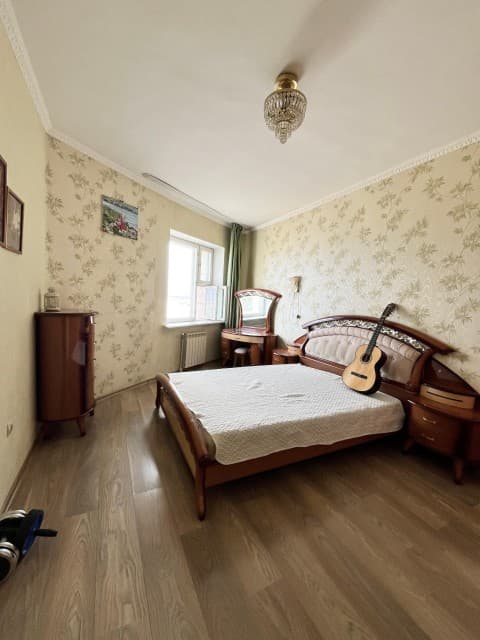 3 комн., Инд. планировка, Старый город 4