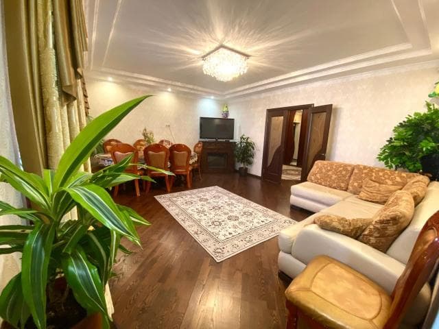 3 комн., 119 м², Инд. планировка, Центр - район пл. Орджоникидзе 5