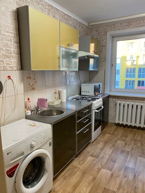 1 комн., 35 м², КПД, Крытый рынок 2