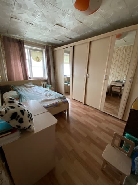 4 комн., 71 м², КПД, Центр - район пл. Орджоникидзе 7