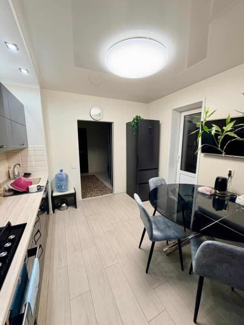 2 комн., 60 м², Инд. планировка, Студгородок 7