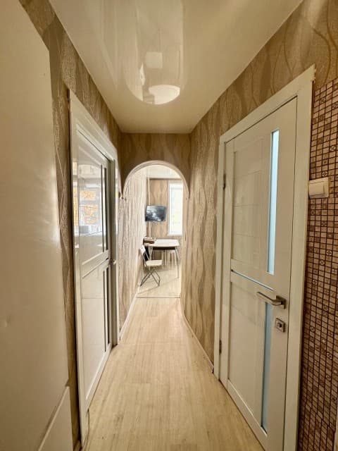 2 комн., 44 м², Блочный, Авиапорт 7
