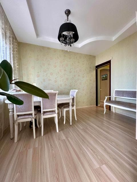 4 комн., 84 м², 112 серия, 202 мкрн. 7