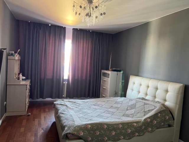 Больше 4 комн., 120 м², 112 серия, Дом быта